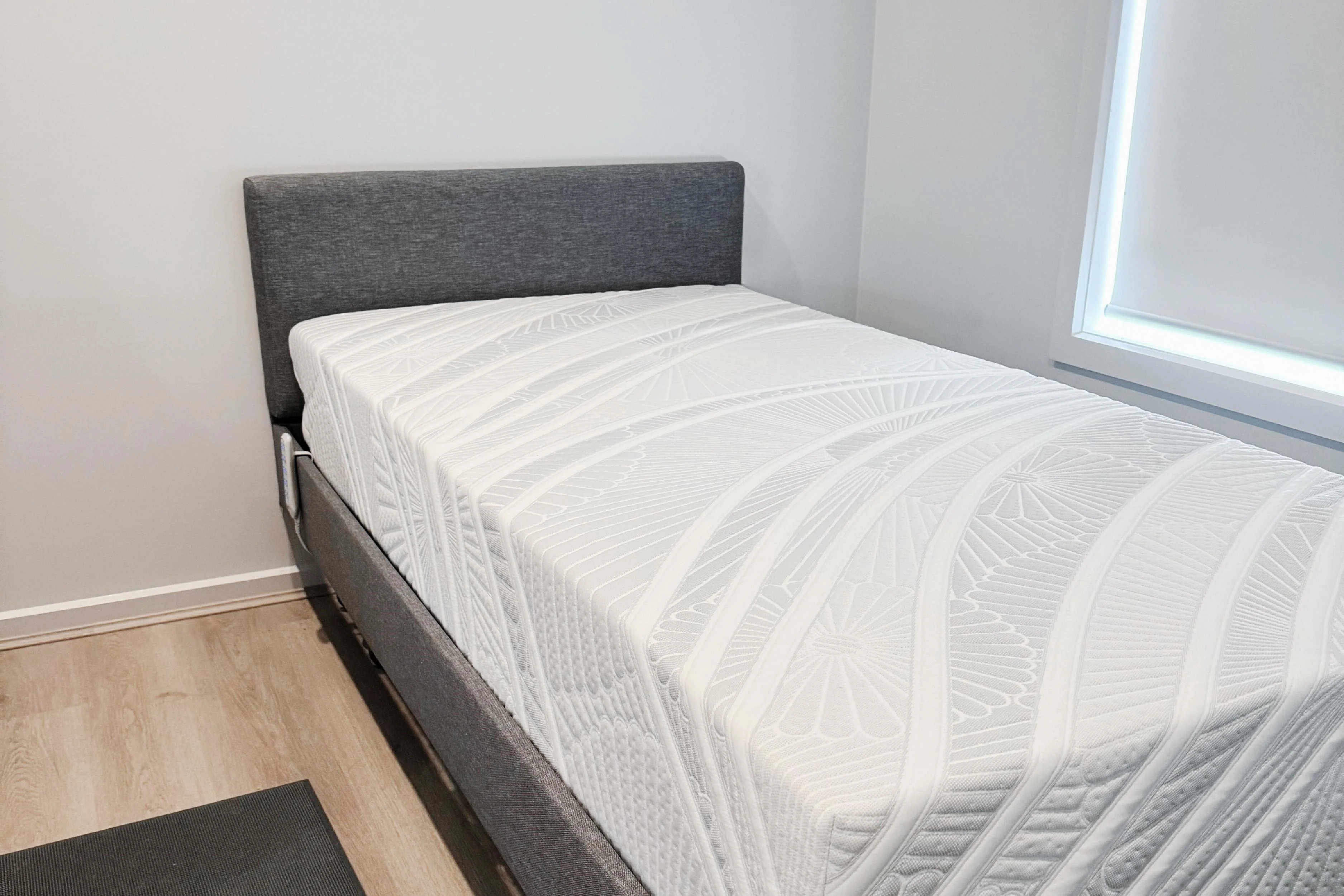 No-Gap Integrated Headboard - Image 4