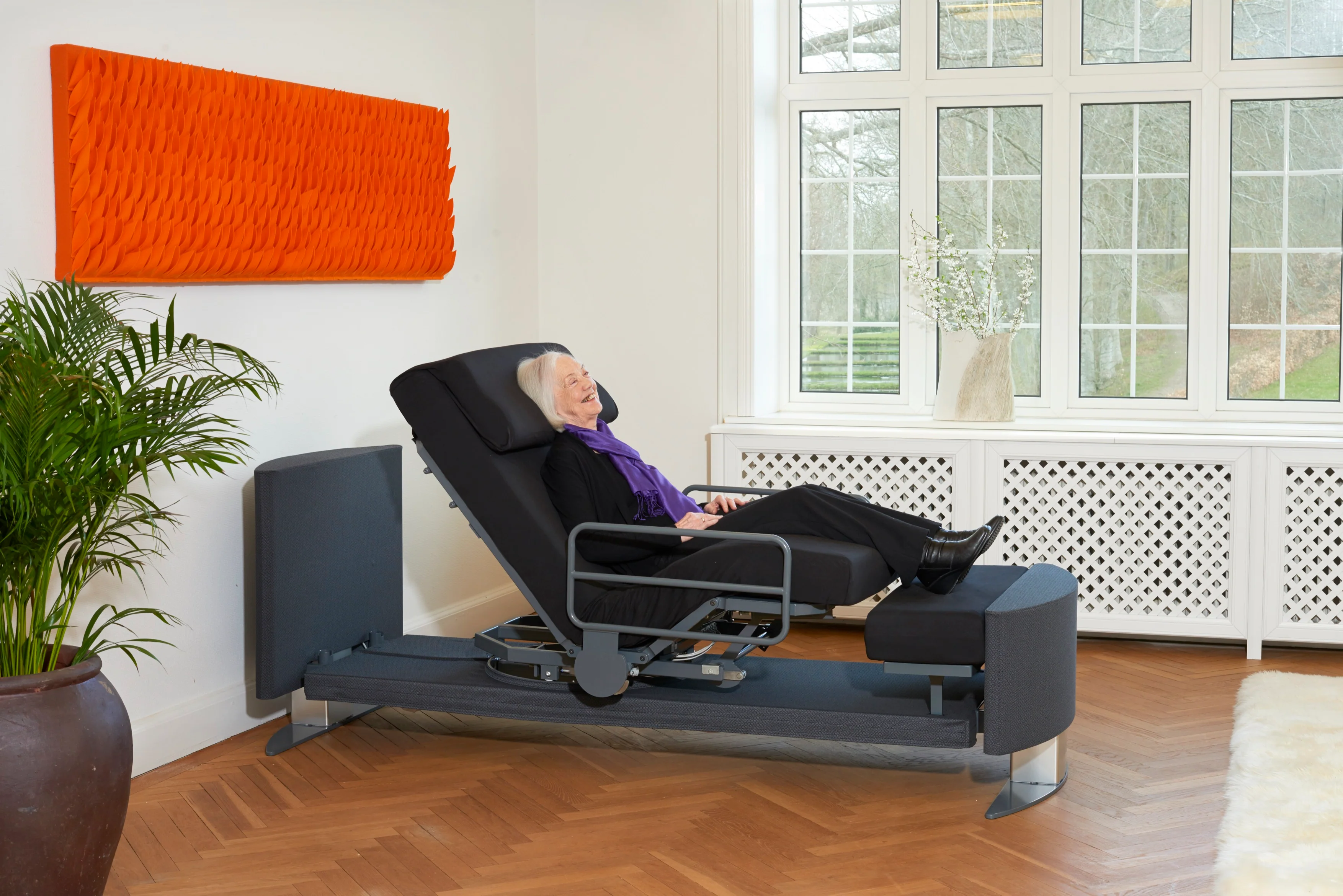 Rotating ChairBed Change - Hi-Lo Adjustable Bed - Image 4